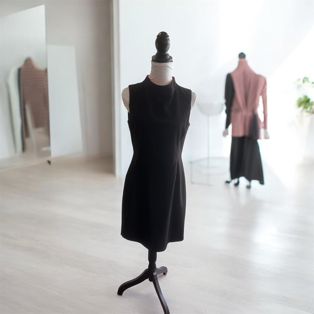TAHARI
ARTHUR S. LEVINE
PETITE Elegant Black Sleeveless Dress 6p NWT